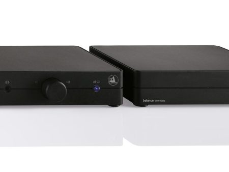 Clearaudio BALANCE V2 Phono Stage Turntable Preamplifier and Power Supply - Black For Discount